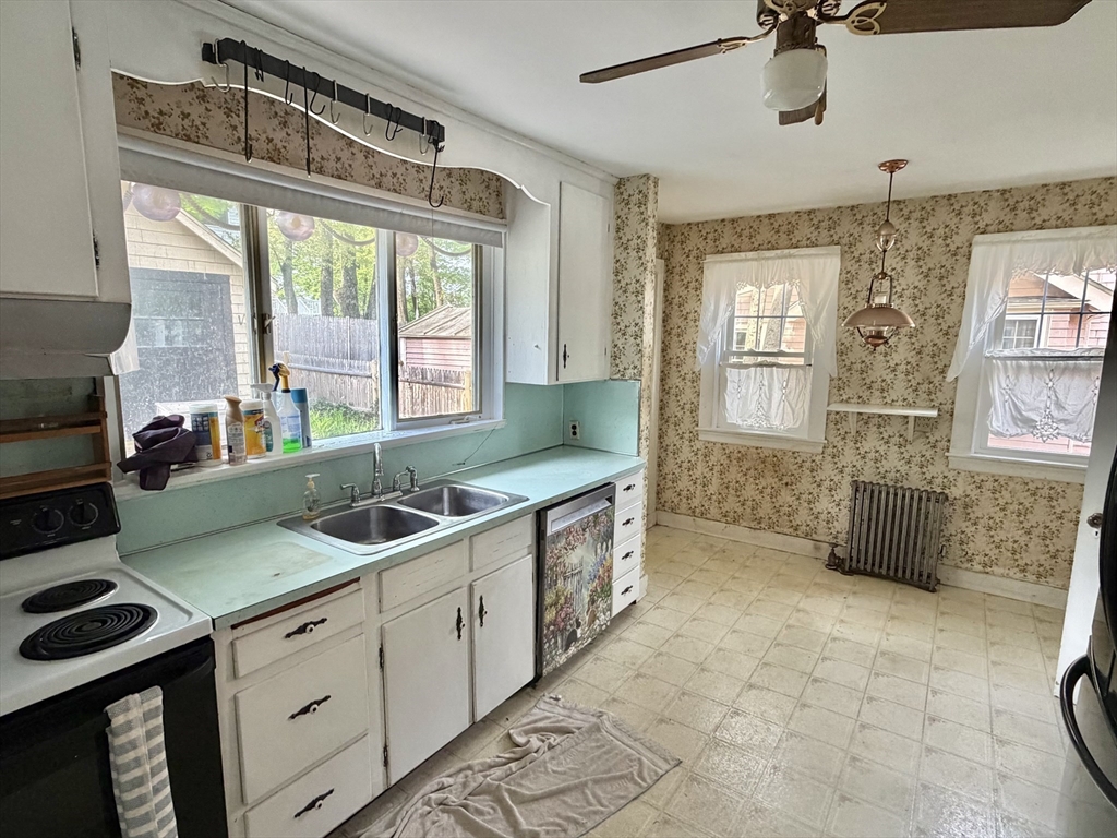 16 Ware Road Newton, MA 02466 - Photo 5 of 20
