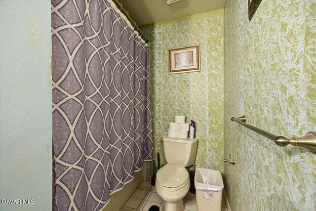 $1,350,000 | 44005 90th Street East, Lancaster, CA 93535