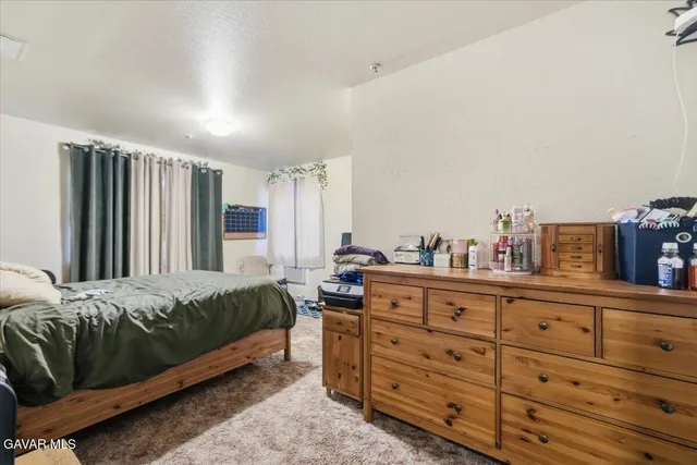 $1,500,000 | 44005 90th Street East, Lancaster, CA 93535