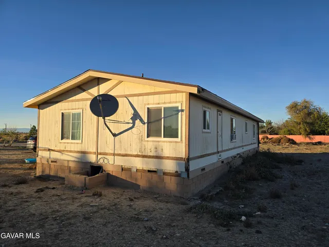 $1,500,000 | 44005 90th Street East, Lancaster, CA 93535