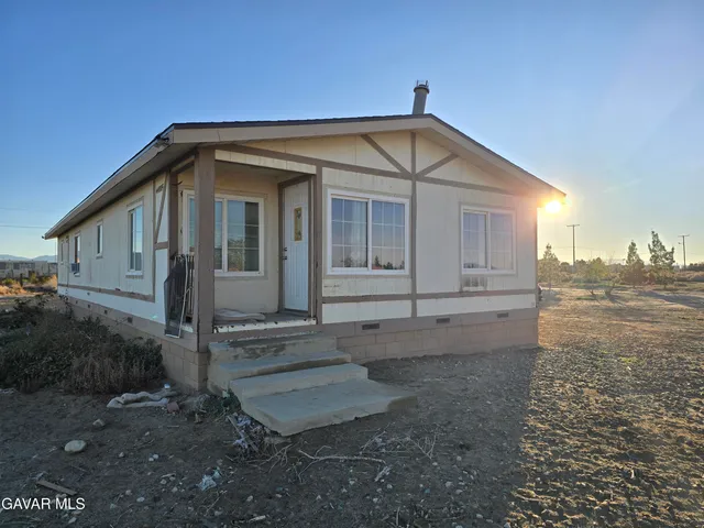 $1,500,000 | 44005 90th Street East, Lancaster, CA 93535
