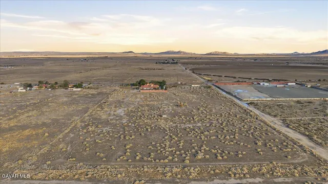 $1,500,000 | 44005 90th Street East, Lancaster, CA 93535