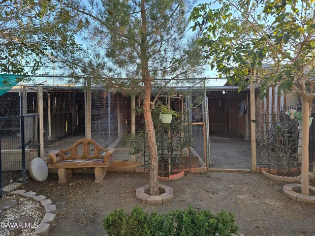 $1,500,000 | 44005 90th Street East, Lancaster, CA 93535