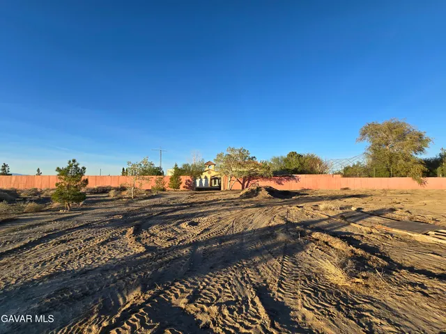 $1,500,000 | 44005 90th Street East, Lancaster, CA 93535