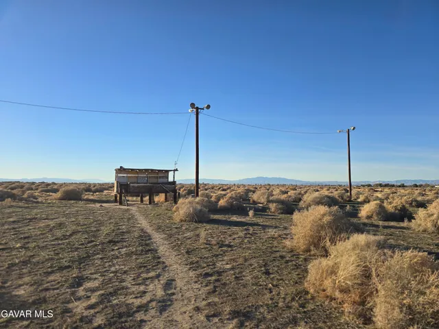 $1,500,000 | 44005 90th Street East, Lancaster, CA 93535