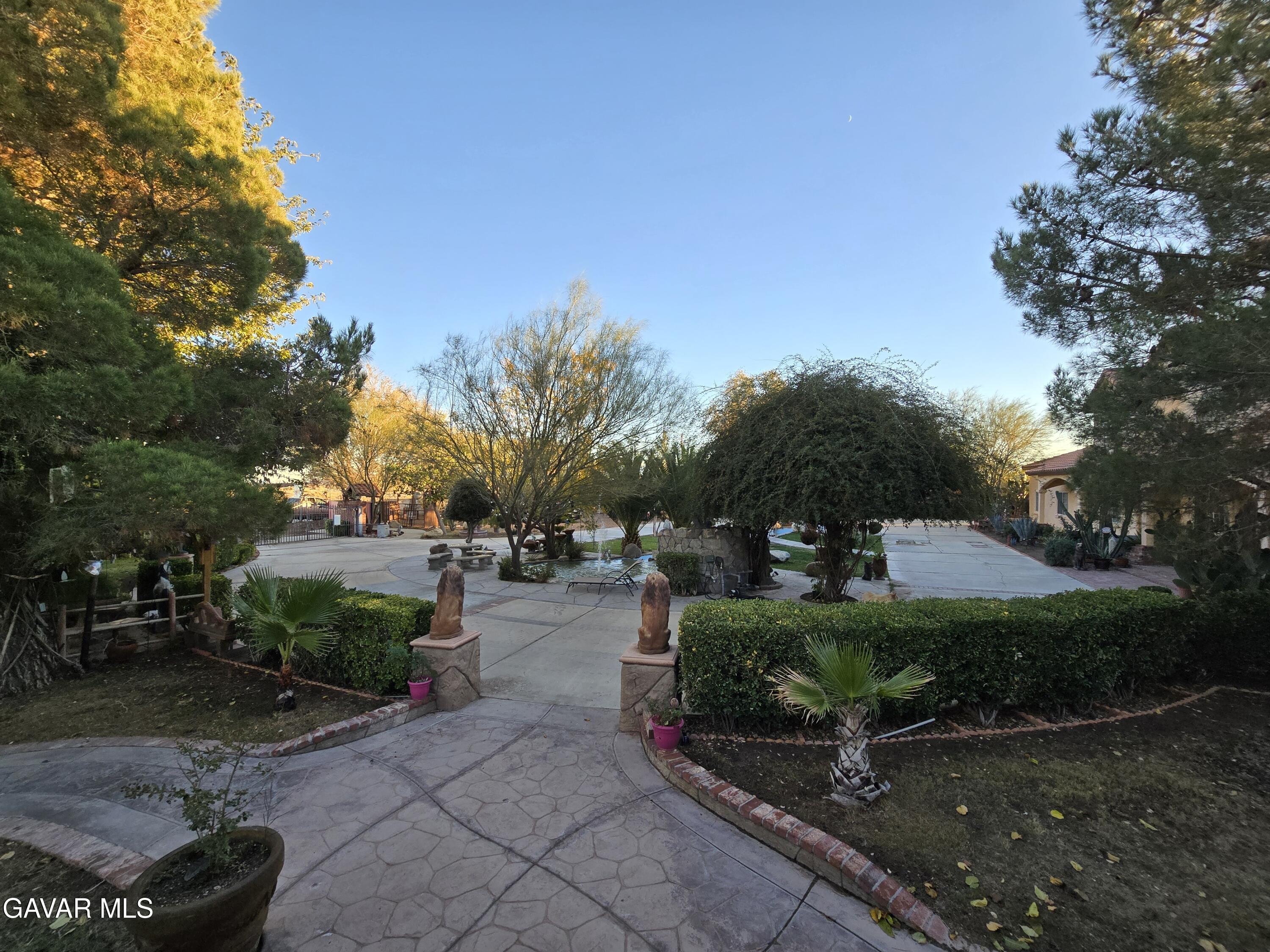 44005 90th Street East Lancaster, CA 93535 - Photo 20 of 146 20251125_161100