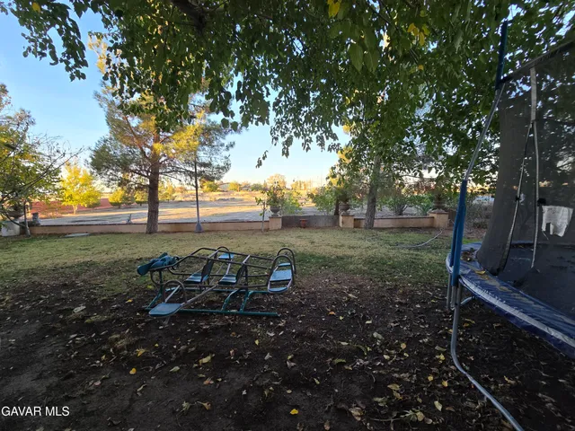 $1,500,000 | 44005 90th Street East, Lancaster, CA 93535