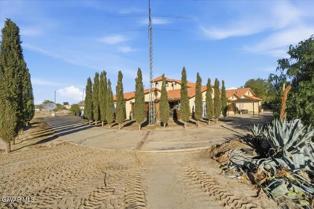 $1,500,000 | 44005 90th Street East, Lancaster, CA 93535