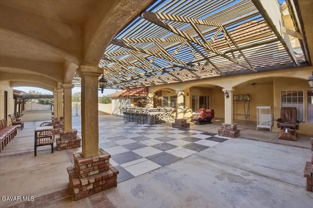 $1,350,000 | 44005 90th Street East, Lancaster, CA 93535