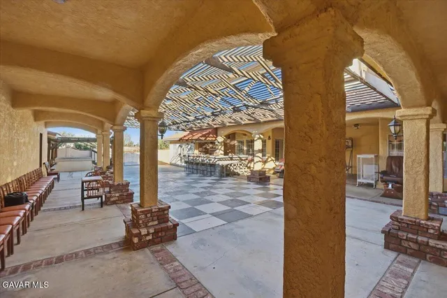 $1,500,000 | 44005 90th Street East, Lancaster, CA 93535