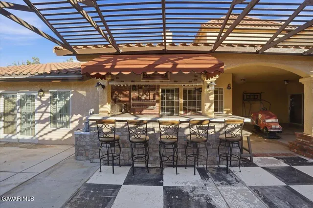 $1,500,000 | 44005 90th Street East, Lancaster, CA 93535