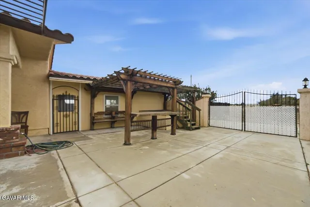 $1,500,000 | 44005 90th Street East, Lancaster, CA 93535