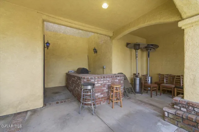 $1,500,000 | 44005 90th Street East, Lancaster, CA 93535