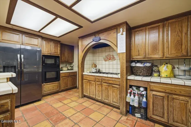 $1,500,000 | 44005 90th Street East, Lancaster, CA 93535