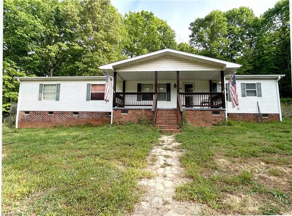 $259,900 | 143 Sunchaser Trail, Mocksville, NC 27028