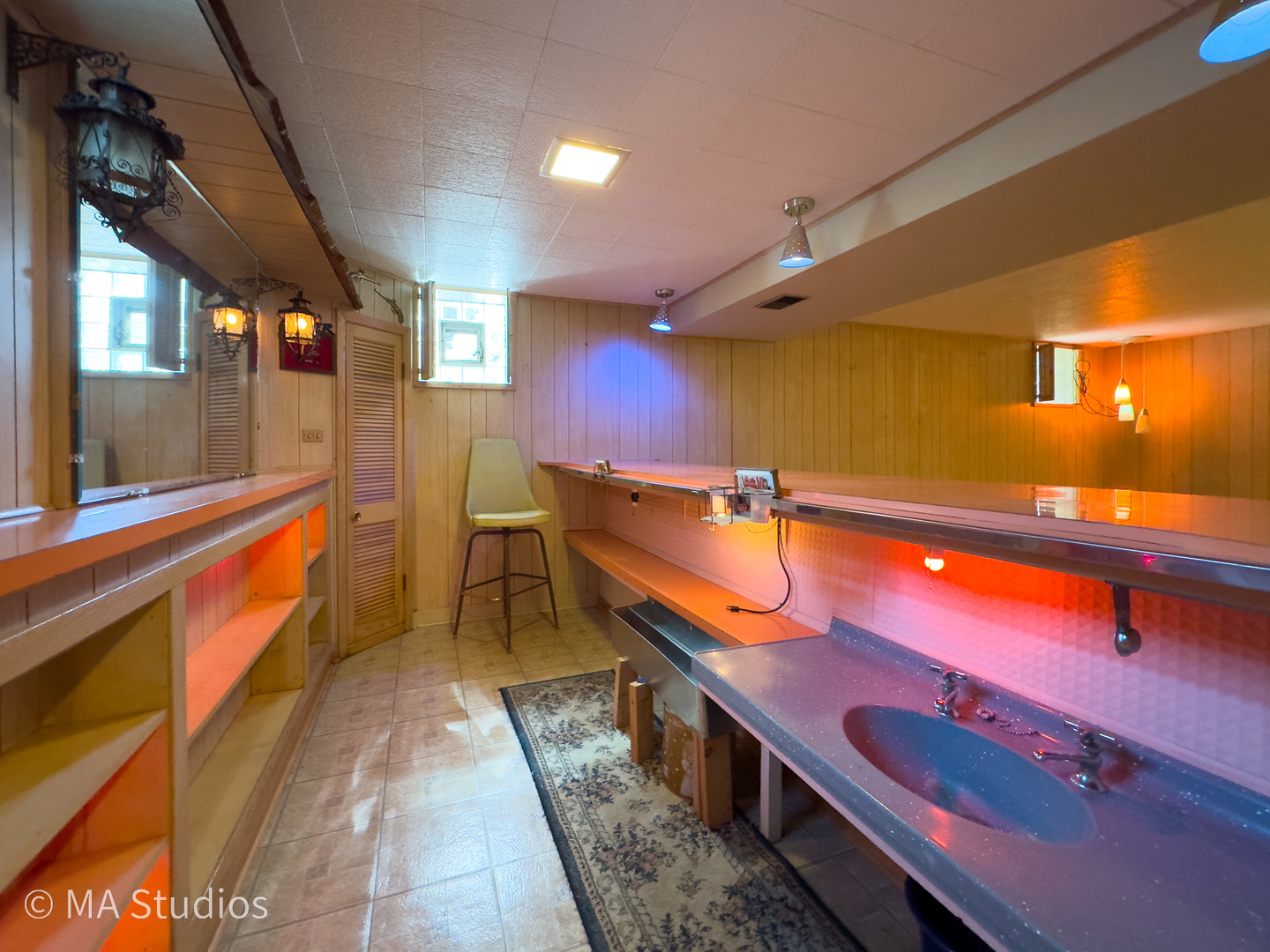 8636 40th Street Lyons, IL 60534 - Photo 35 of 50 a outdoor space with chairs