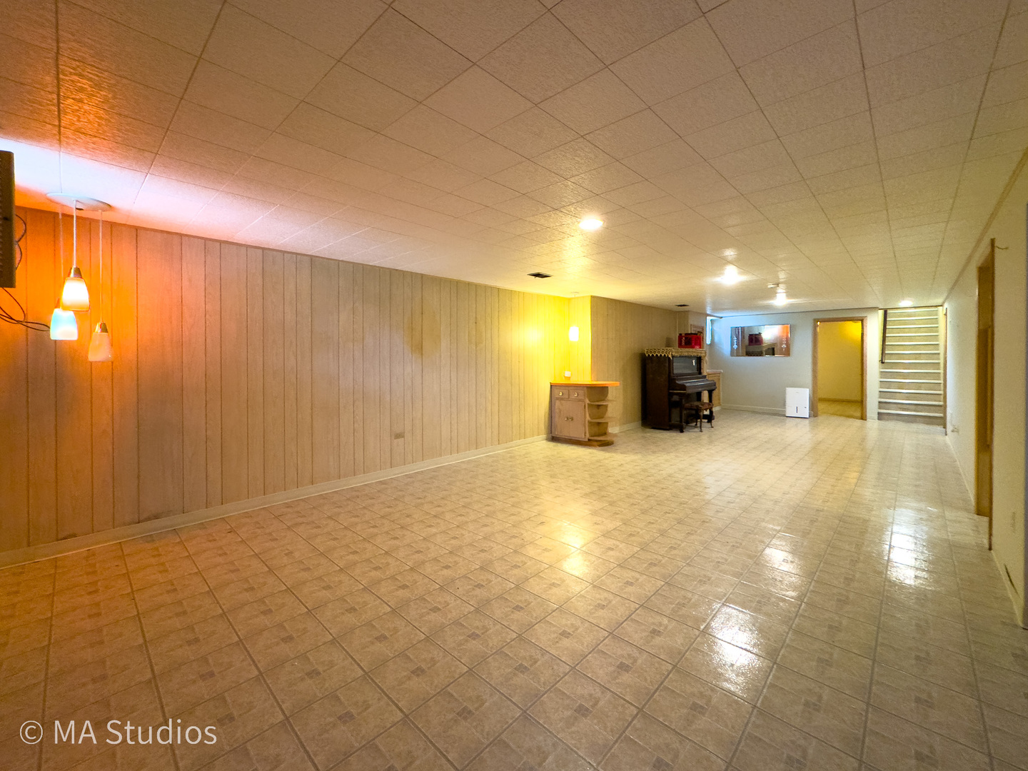 8636 40th Street Lyons, IL 60534 - Photo 36 of 50 a view of a water heater room