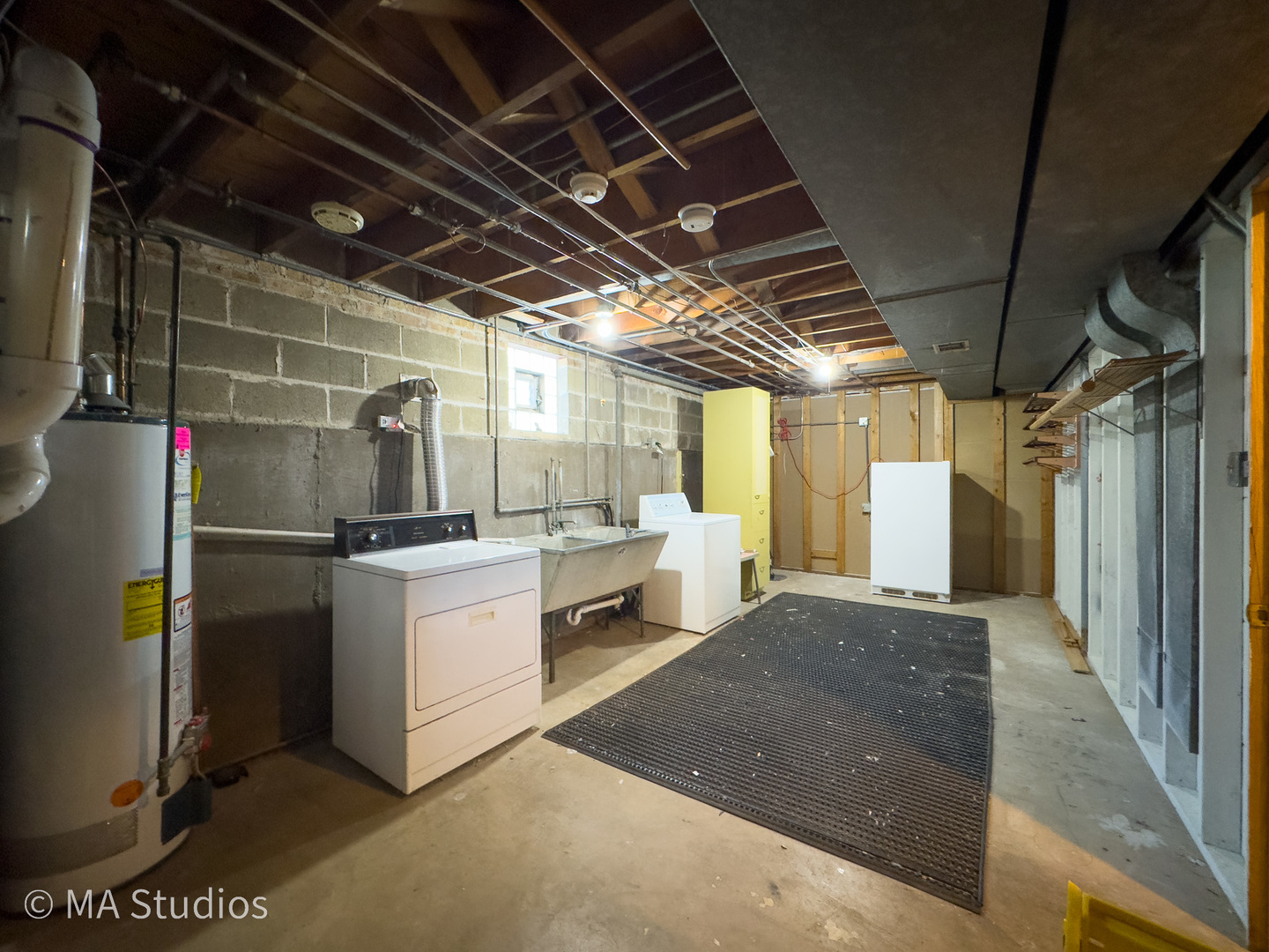 8636 40th Street Lyons, IL 60534 - Photo 38 of 50 a view of utility room