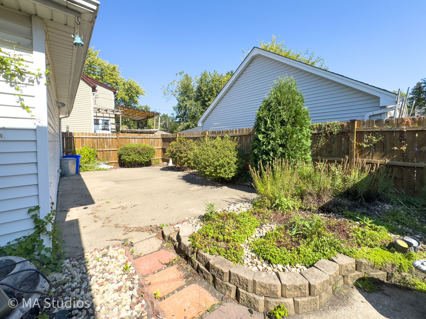 8636 40th Street Lyons, IL 60534 - Photo 40 of 50 a view of potted plants in front of house