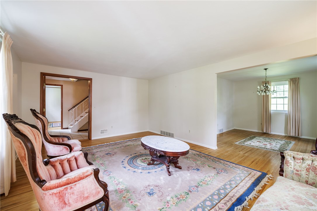 37 Heatherwood Road Perinton, NY 14450 - Photo 33 of 42