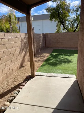 $2,300 | 3201 East Kerry Lane, Phoenix, AZ 85050