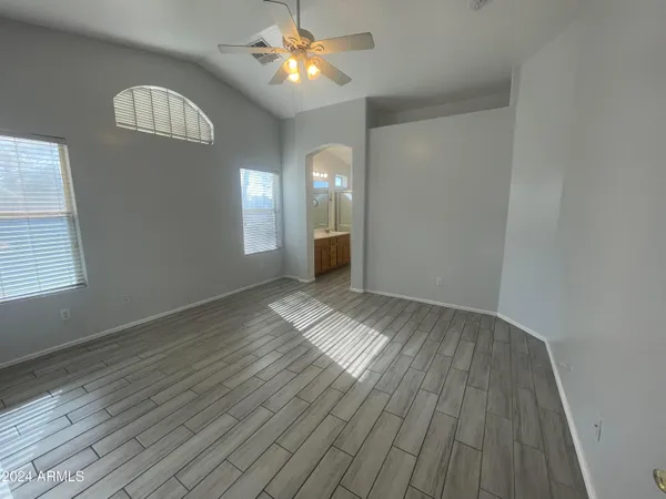 $2,300 | 3201 East Kerry Lane, Phoenix, AZ 85050