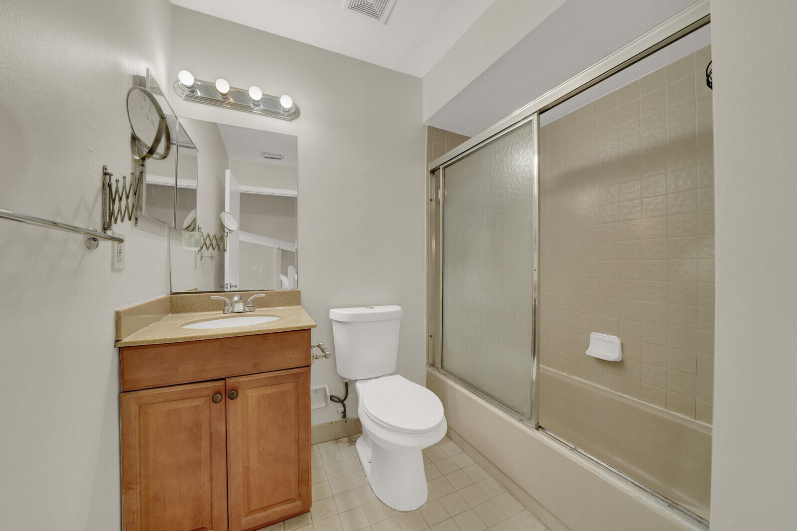 6371 Toulon Drive Boca Raton, FL 33433 - Photo 28 of 33 Third Bathroom