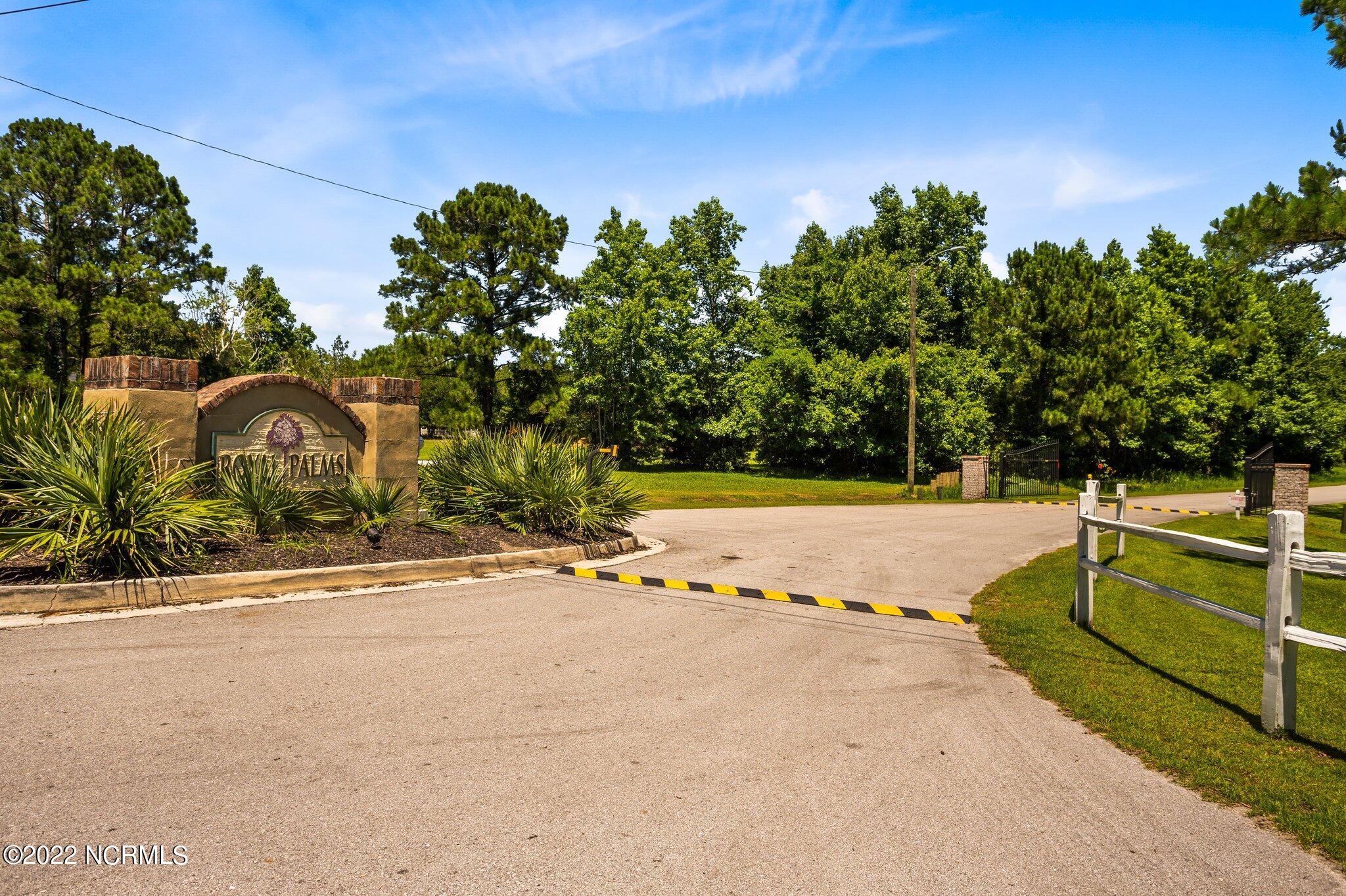 170 Royal Palms Way Holly Ridge, NC 28445 - Photo 3 of 21 21-web-or-mls-DSC01959