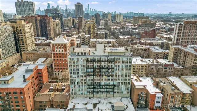 $299,000 | 450 West Briar Place, Unit 13D, Chicago, IL 60657