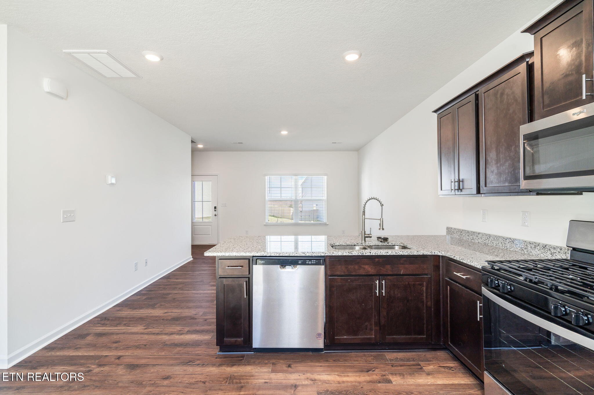 4753 Finley Ridge Lane Knoxville, TN 37921 - Photo 15 of 46 Gallery Image 15