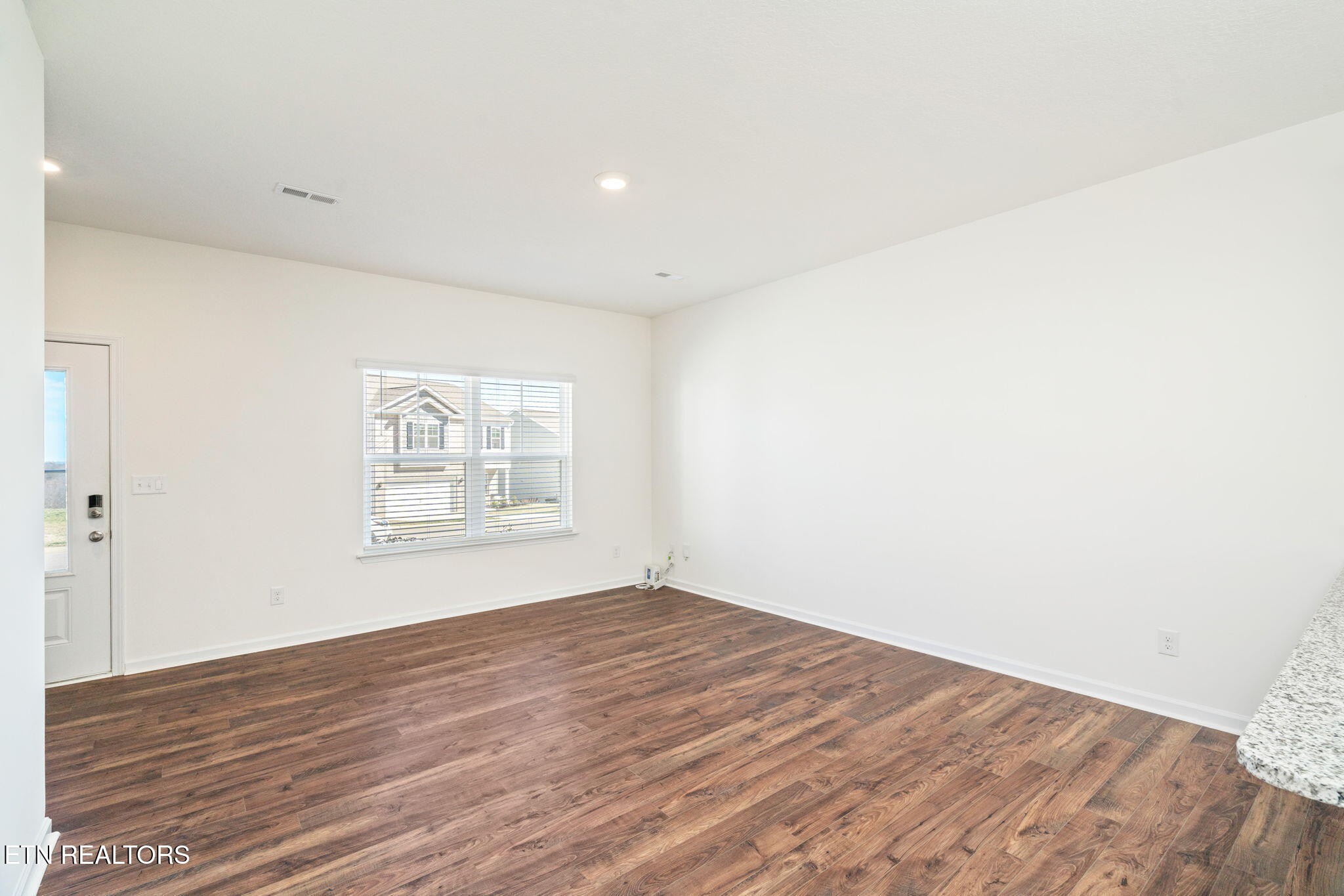 4753 Finley Ridge Lane Knoxville, TN 37921 - Photo 7 of 46 Gallery Image 7