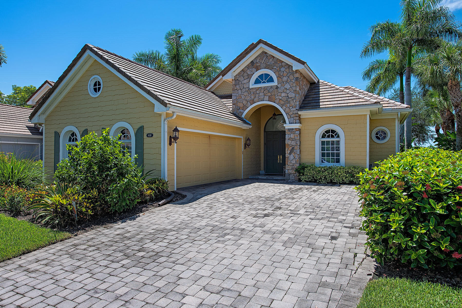 8458 Mallards Way Naples, FL 34114 - Photo 1 of 31 221049960