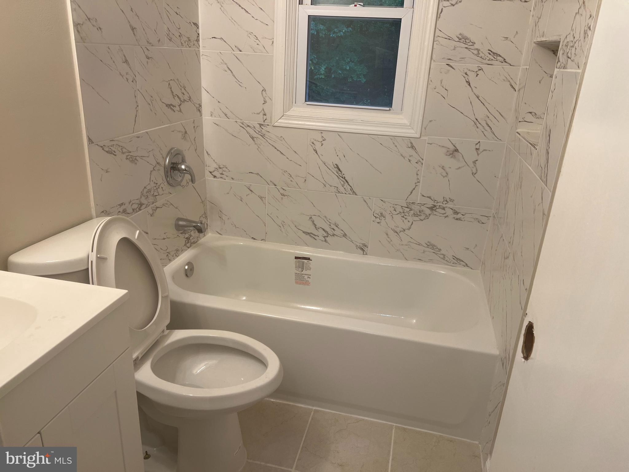 3801 Findley Road Woodbridge, VA 22193 - Photo 9 of 15 Master Bath