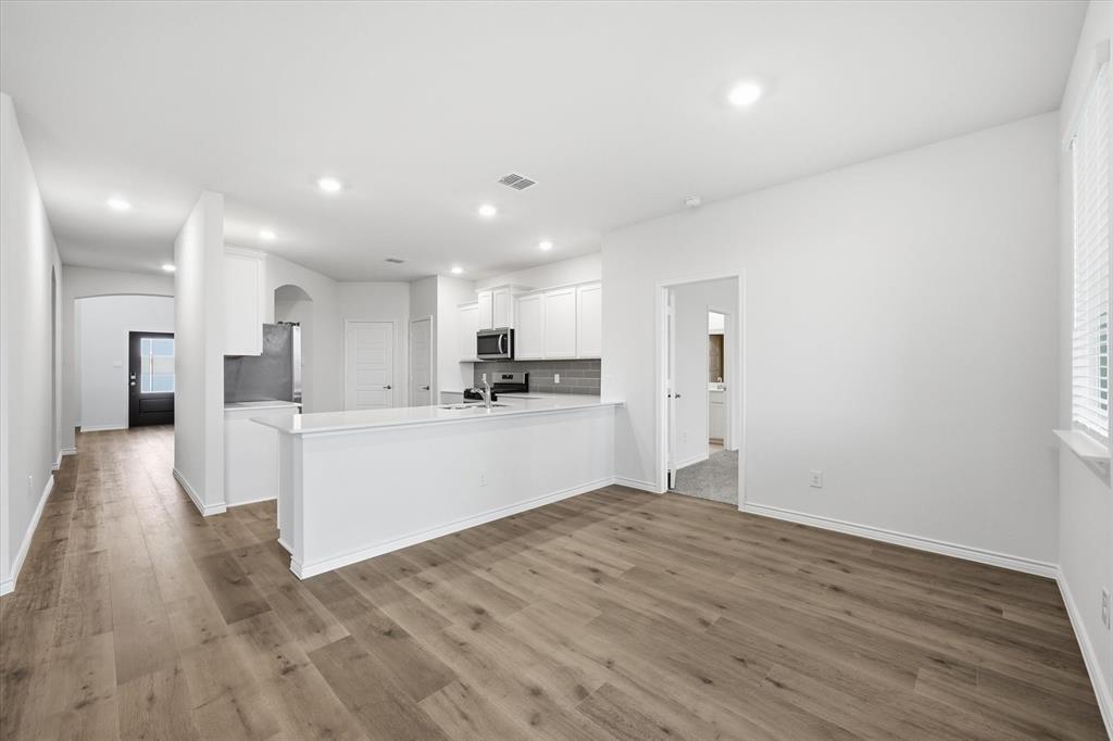 2432 Grapevine Way Celina, TX 75009 - Photo 11 of 32