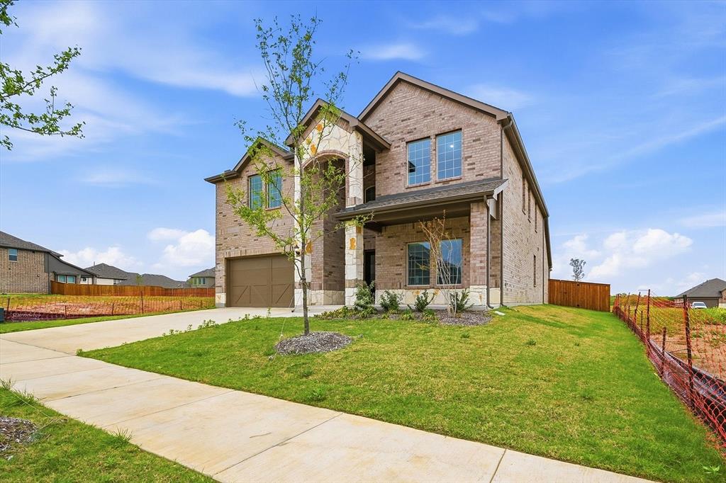 2432 Grapevine Way Celina, TX 75009 - Photo 2 of 32