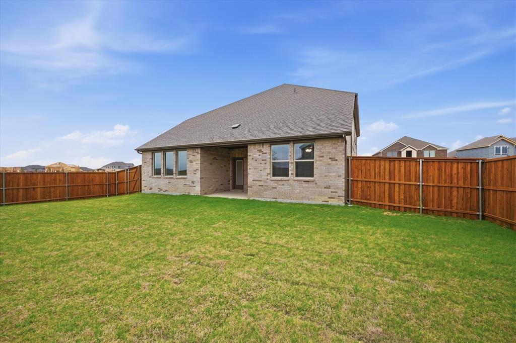2432 Grapevine Way Celina, TX 75009 - Photo 29 of 32