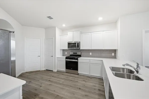 $2,800 | 2432 Grapevine Way, Celina, TX 75009