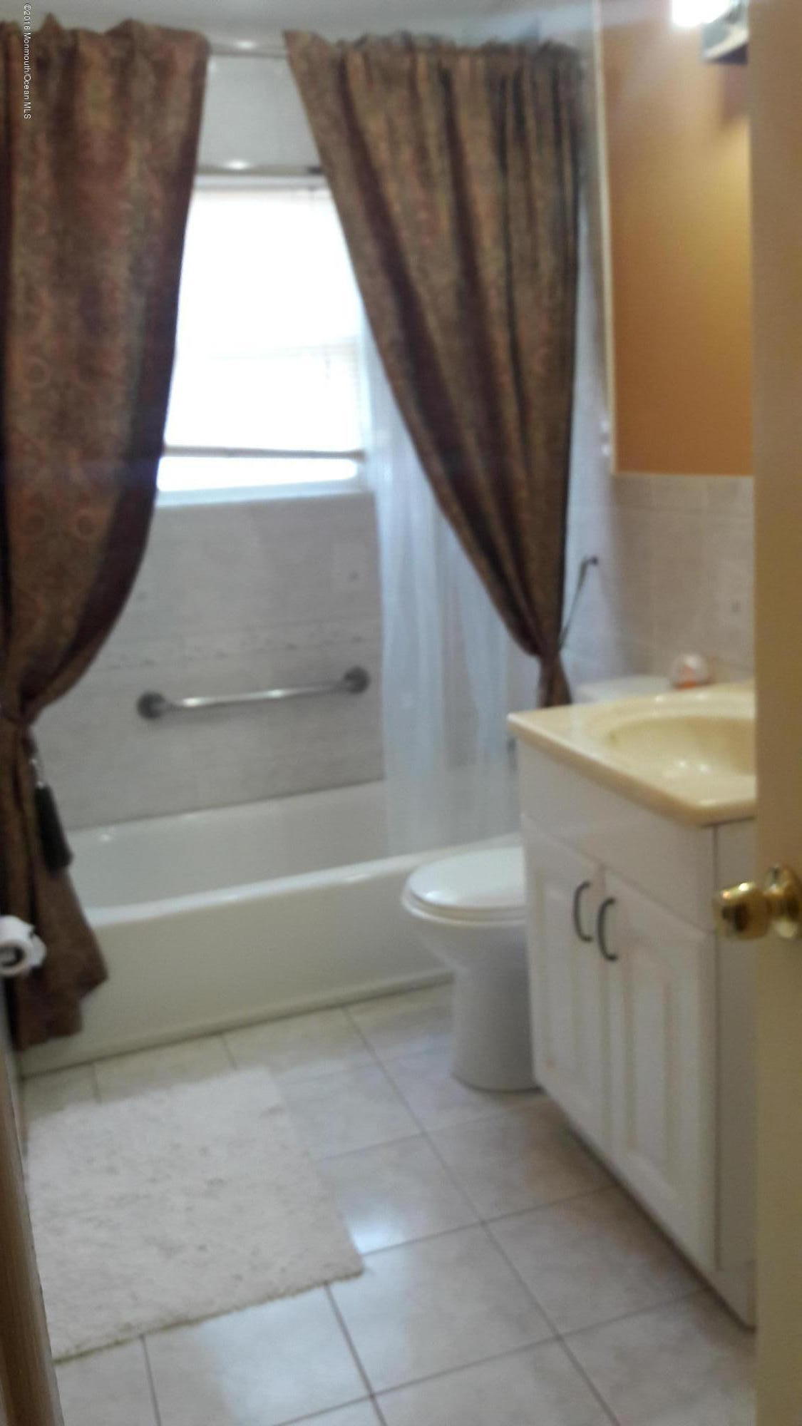 1 Hunt Road Somerset, NJ 08873 - Photo 6 of 14 20161227_131513