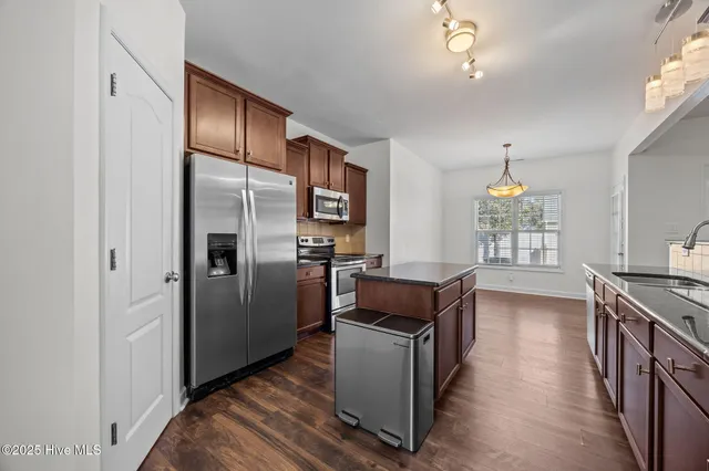 $435,000 | 4124 Killarney Drive, Winterville, NC 28590