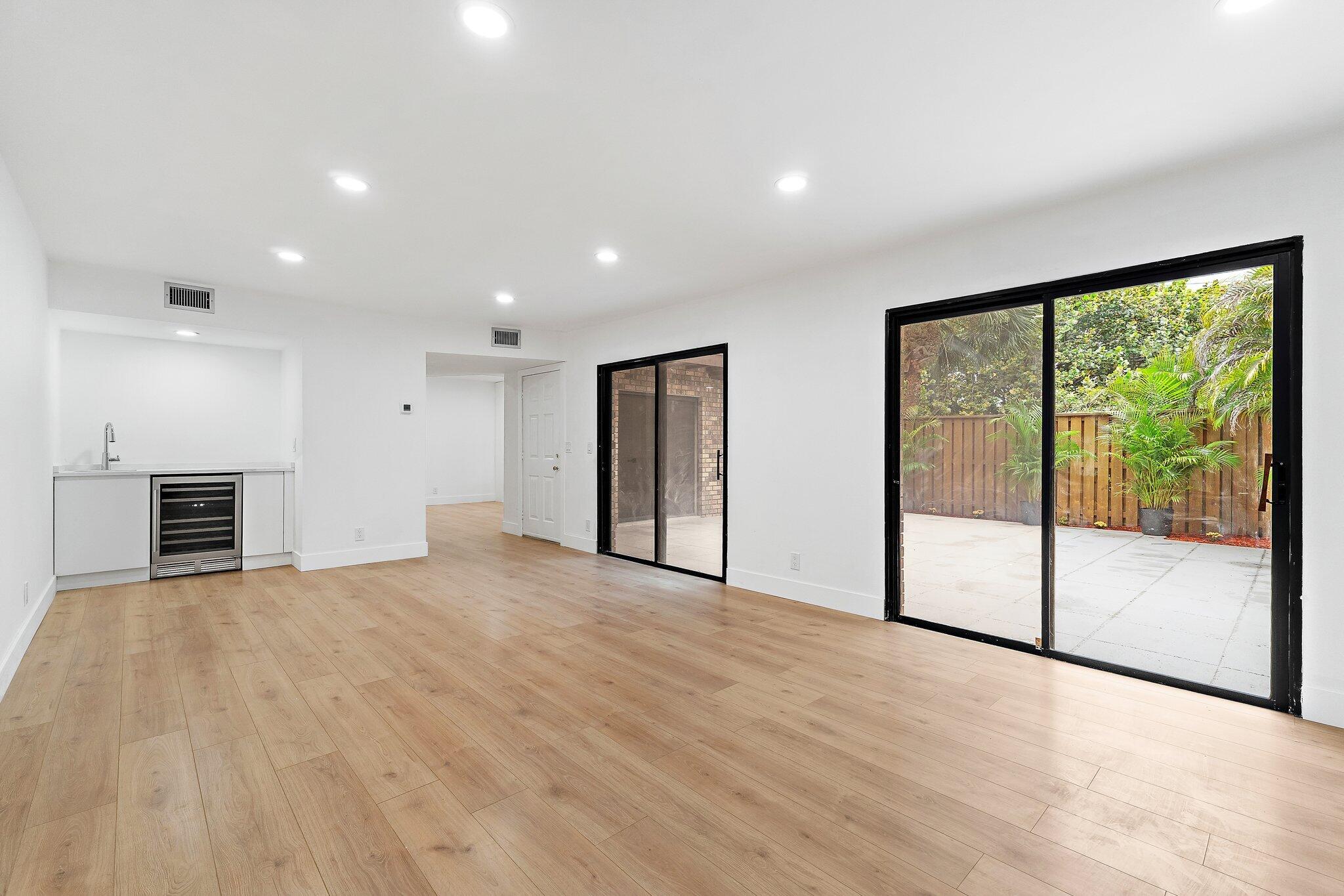 1420 Ocean Way, Unit 7C Jupiter, FL 33477 - Photo 18 of 62 015-1420OceanWay-7C-Jupiter-SMALL