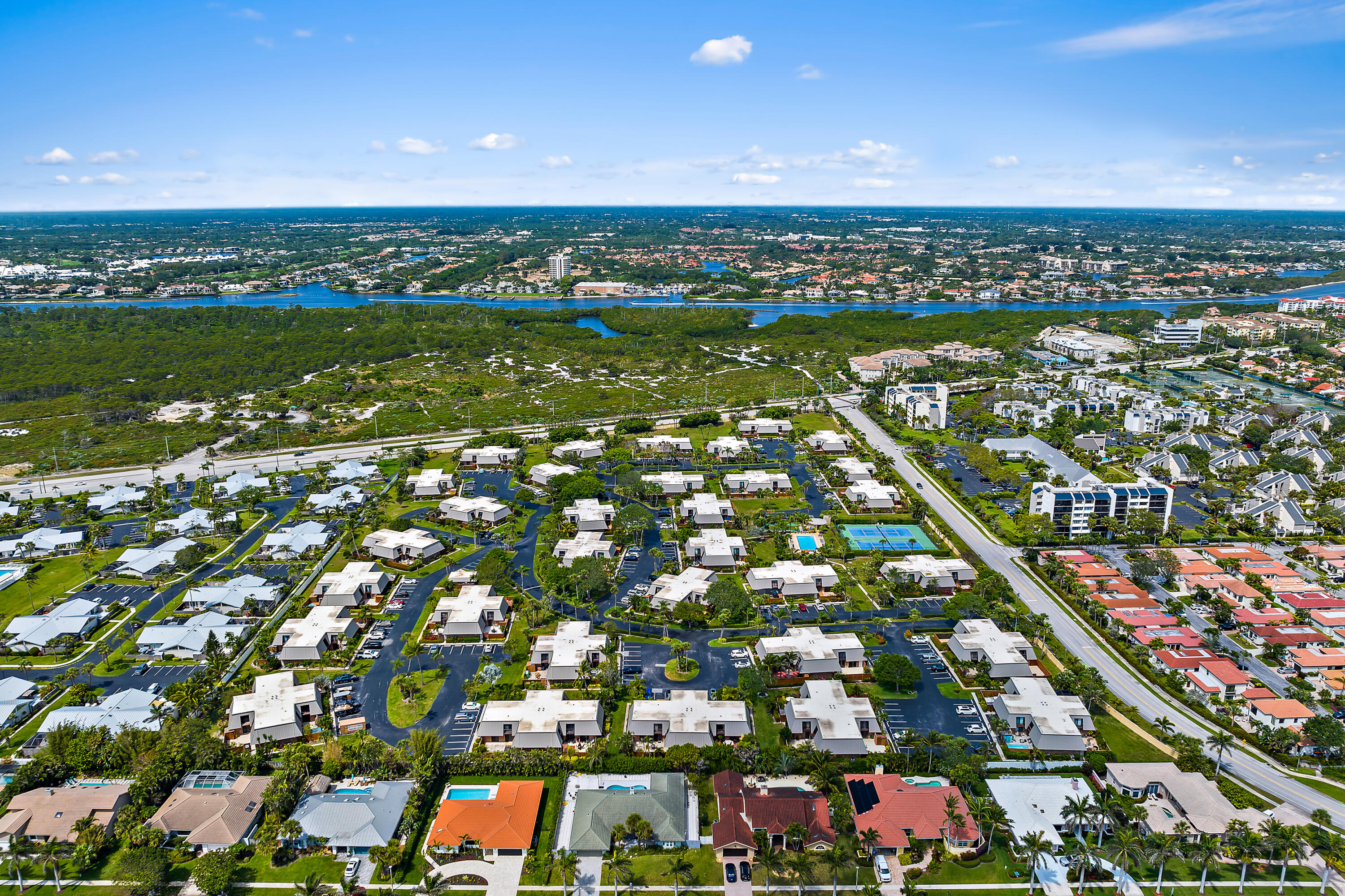 1420 Ocean Way, Unit 7C Jupiter, FL 33477 - Photo 60 of 62 019-1420OceanWayCommunityPhotos-Jupiter-