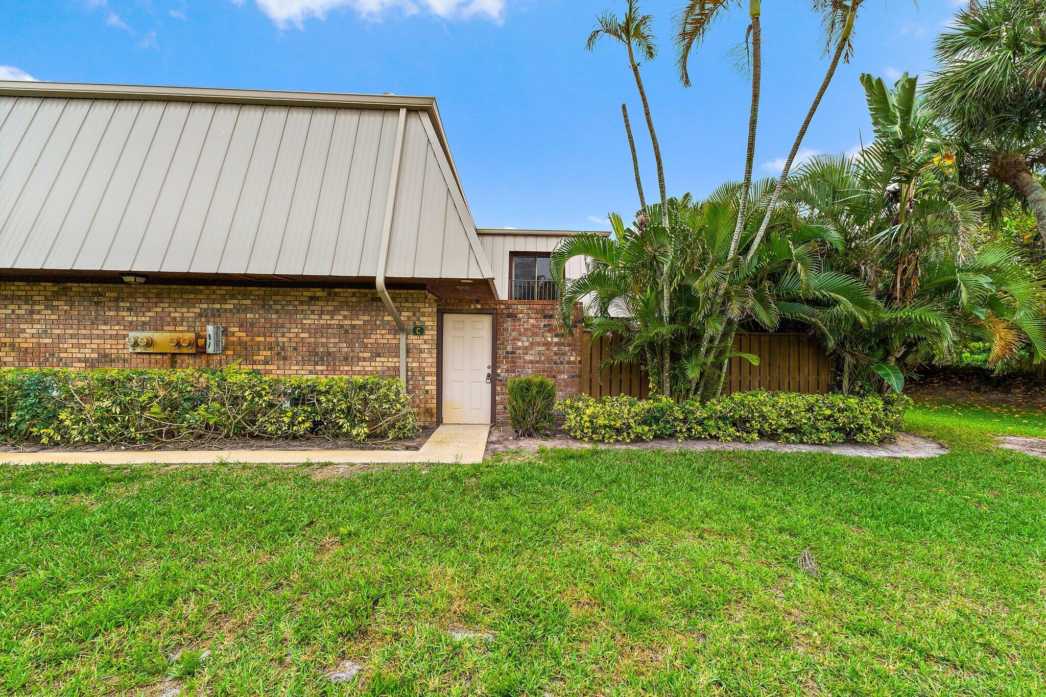 1420 Ocean Way, Unit 7C Jupiter, FL 33477 - Photo 6 of 62 002-1420OceanWay-7C-Jupiter-SMALL