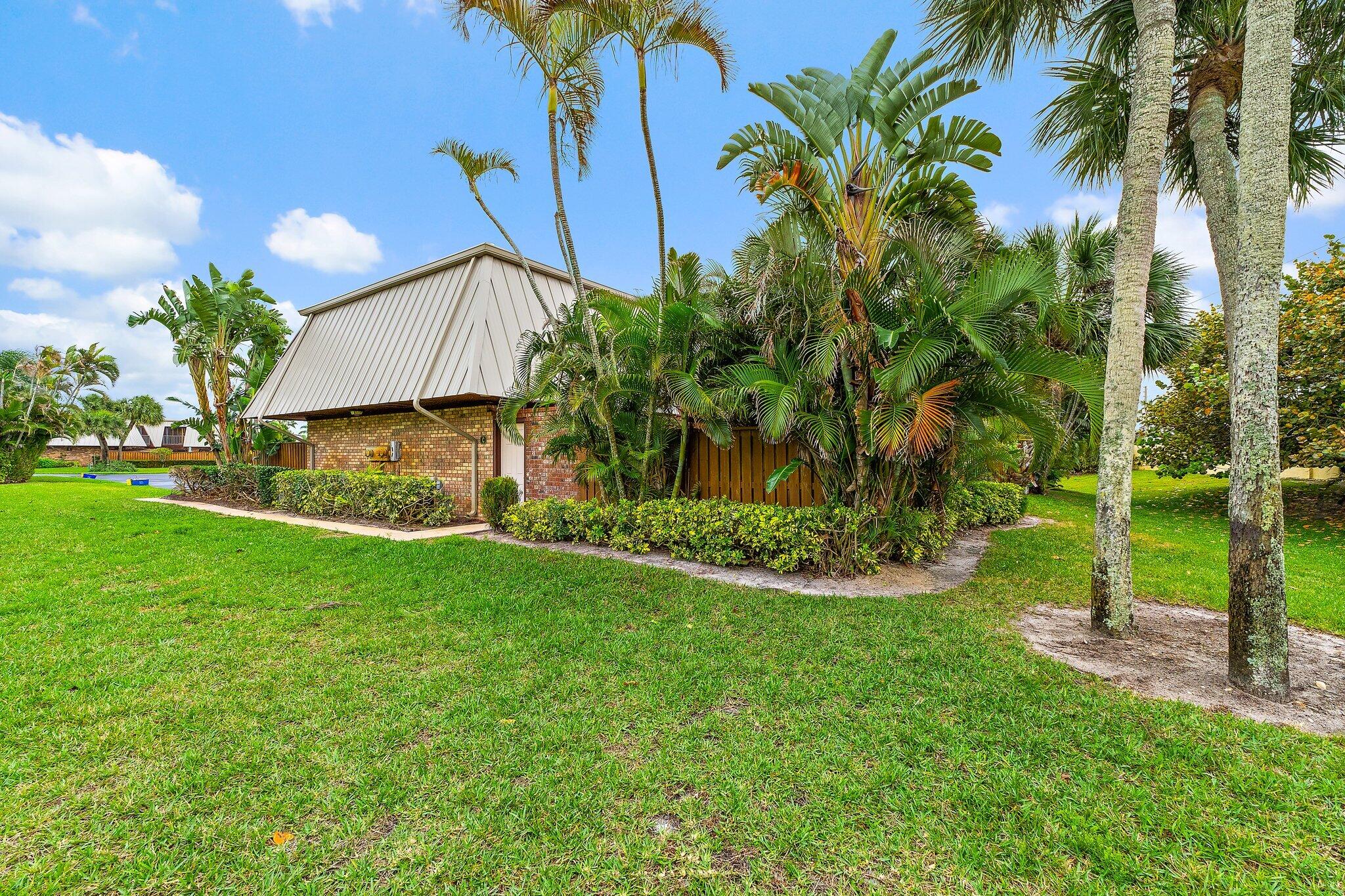 1420 Ocean Way, Unit 7C Jupiter, FL 33477 - Photo 7 of 62 003-1420OceanWay-7C-Jupiter-SMALL