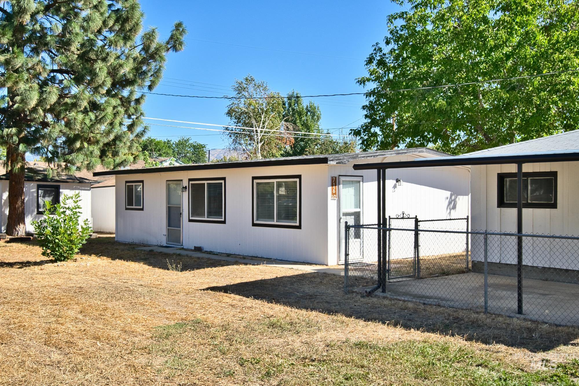 716 West Linden Street Boise, ID 83706 - Photo 26 of 47 Back of house featuring a gate