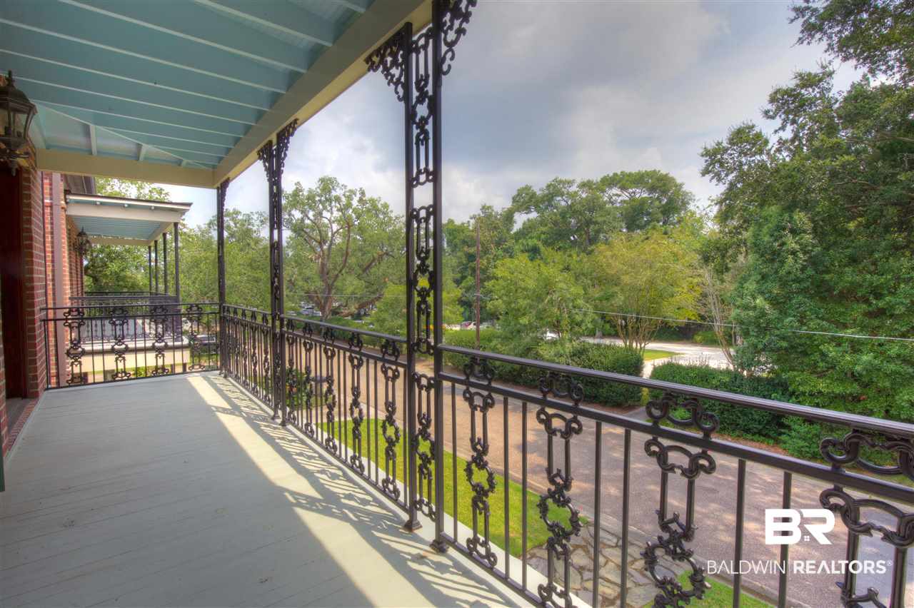 204 Oswalt Street, Unit B Fairhope, AL 36532 - Photo 16 of 21 balcony