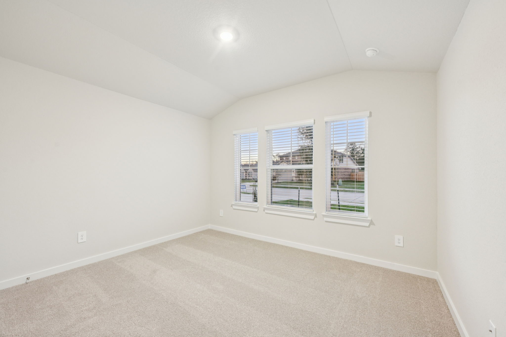 1637 Hopson Ranch Drive Conroe, TX 77301 - Photo 18 of 39 an empty room with a window