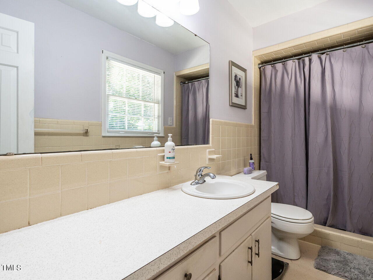 1713 Medfield Road Raleigh, NC 27607 - Photo 24 of 41 022-1280x960-primary-bath