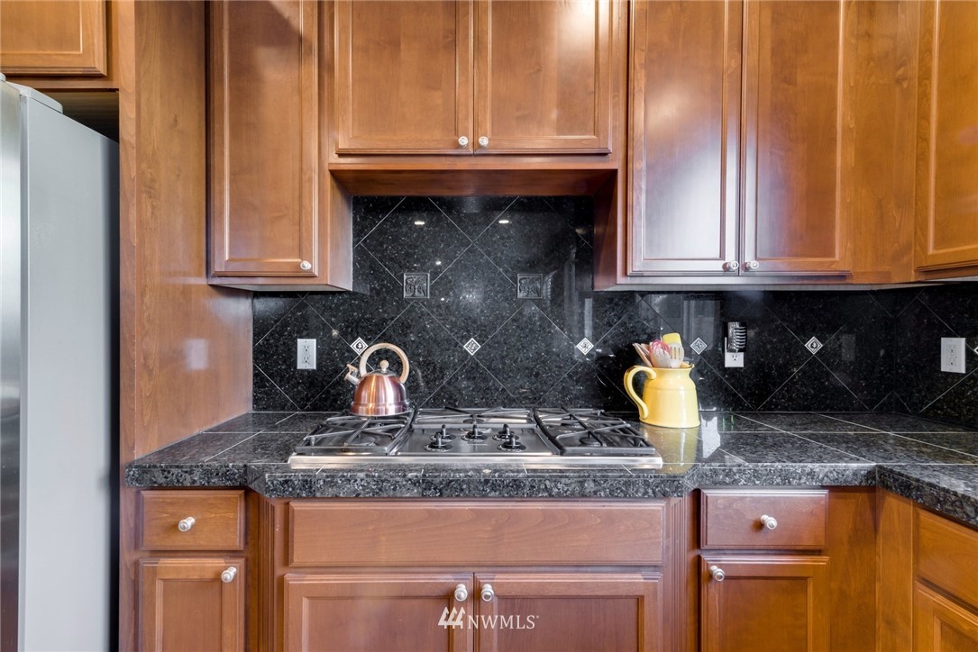 3807 185th Street Southeast Bothell, WA 98012 - Photo 11 of 25