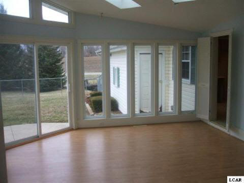 3933 Spielman Road Adrian, MI 49221 - Photo 4 of 10 1017505-3.JPG
