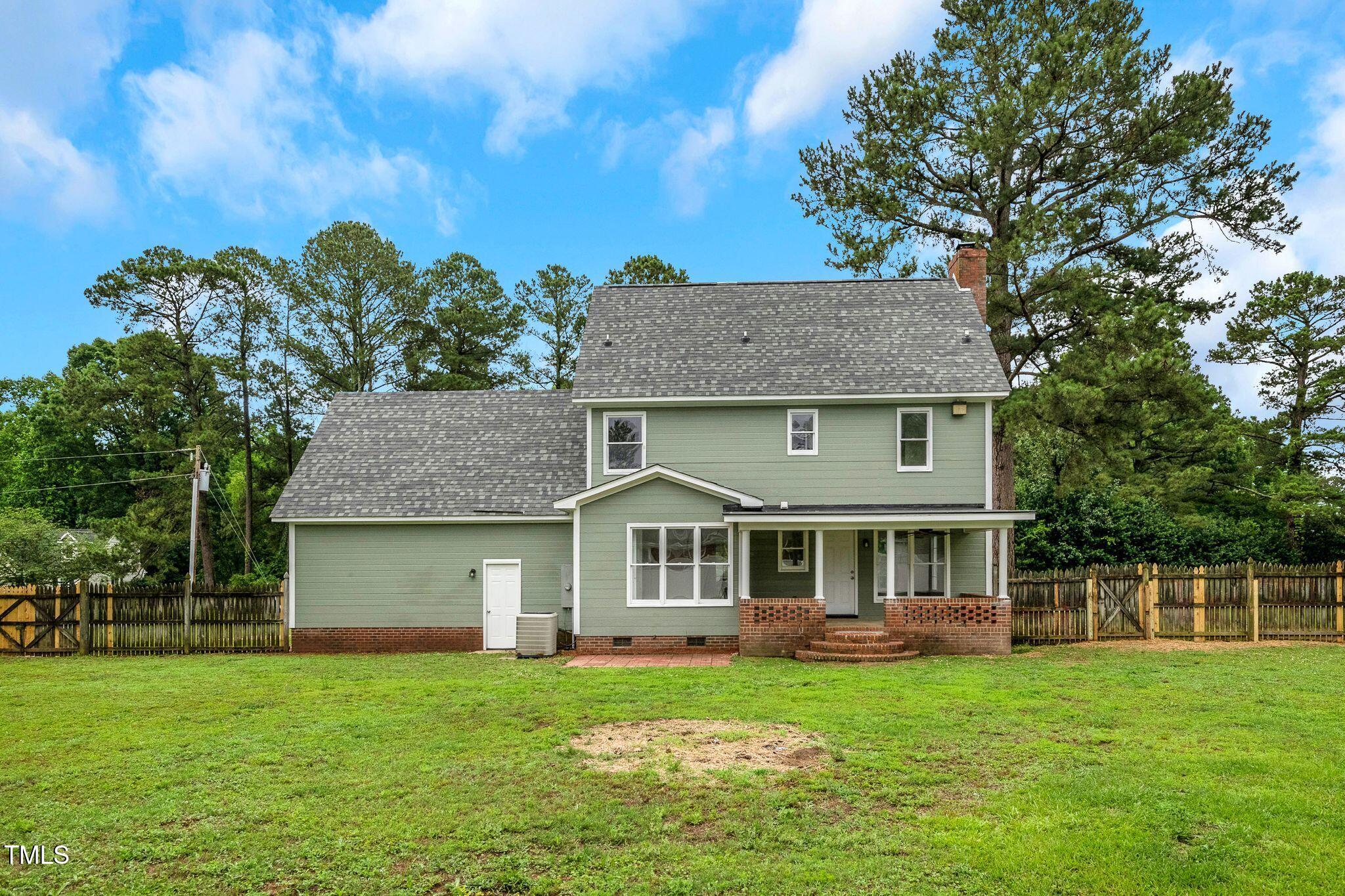 248 Robin Loop Dunn, NC 28334 - Photo 31 of 31 03_248_Robin_Loop_Dunn_NC_28334_USA-Exte